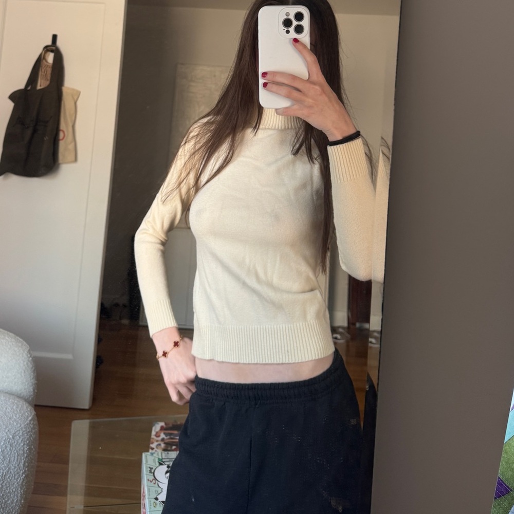 Italian Merino wool cream turtleneck knit
